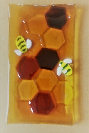 Honeycomb platter